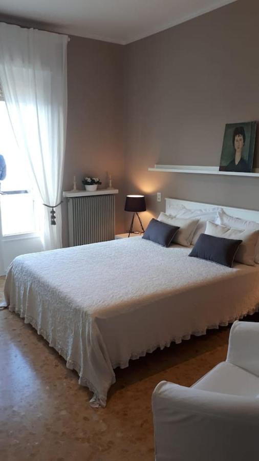 Villa Sul Lago Con Pontile Privato A Brenzone Sul Garda - Unique And Exclusive Exterior photo