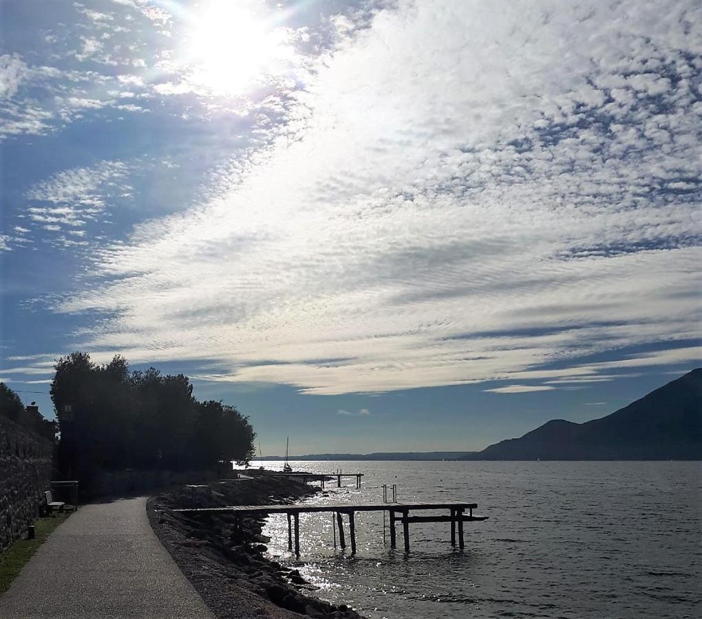 Villa Sul Lago Con Pontile Privato A Brenzone Sul Garda - Unique And Exclusive Exterior photo